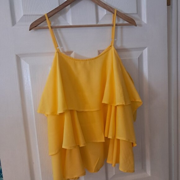 Women's Summer Layered Ruffle Yellow Sleeveless Top - Picture 3 of 7
